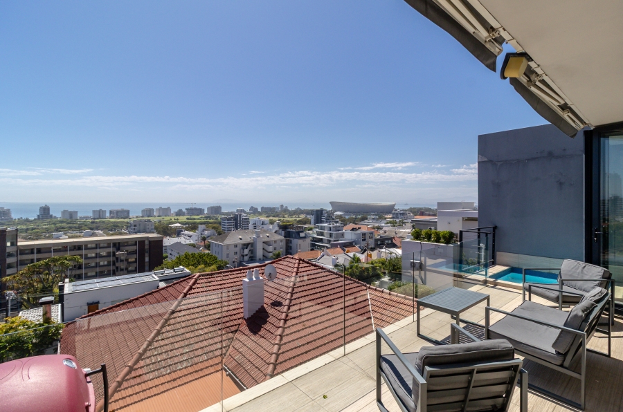 To Let 3 Bedroom Property for Rent in Green Point Western Cape